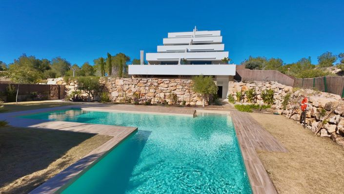 Image No.25-3 Bed Apartment for sale