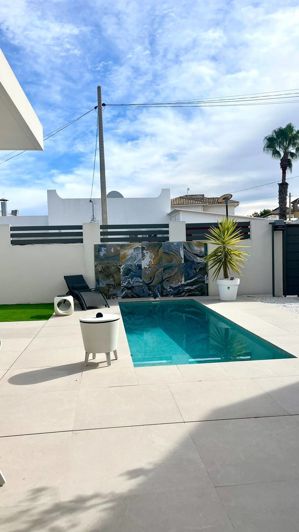 Image No.3-3 Bed Villa for sale