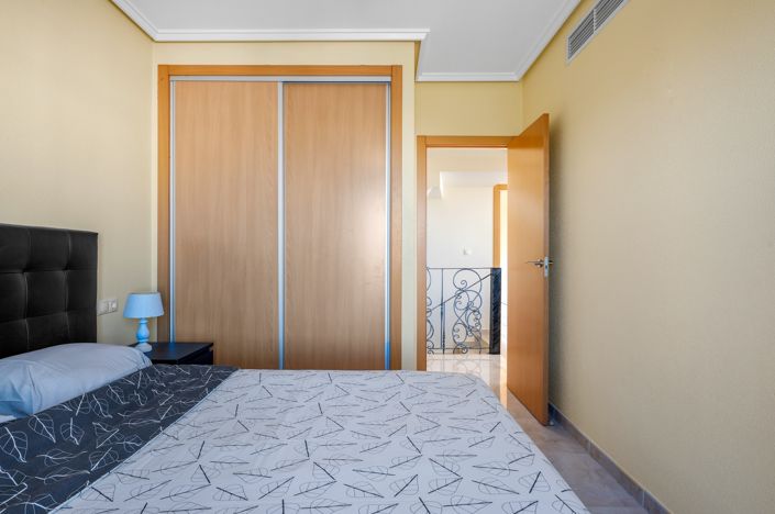 Image No.12-3 Bed Villa for sale