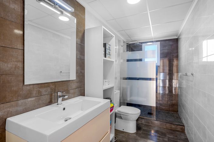 Image No.15-3 Bed Villa for sale