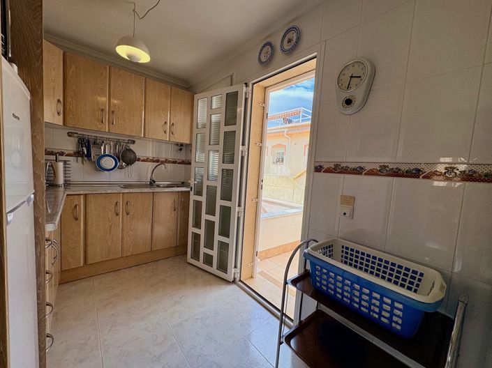 Image No.10-2 Bed Townhouse for sale