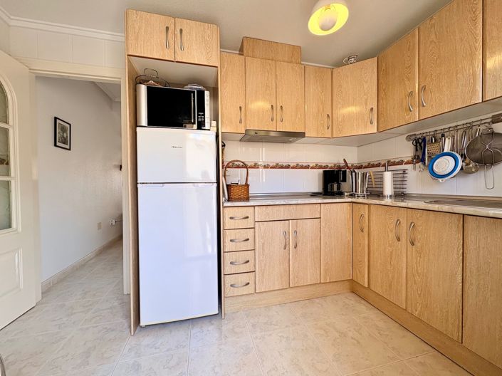 Image No.11-2 Bed Townhouse for sale