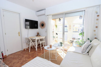 10-bb915d1cb19341576dcdc994b81ab9c5