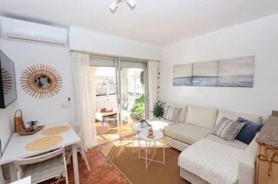 8-e64a9055bba3e77ac8aca3b893cdf826