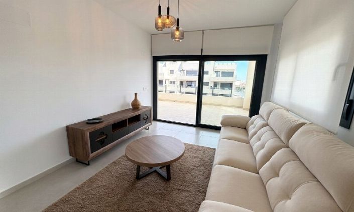 Image No.13-3 Bed Property for sale