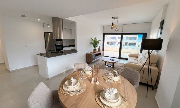 Image No.15-3 Bed Property for sale