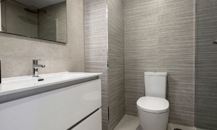 Image No.23-3 Bed Property for sale
