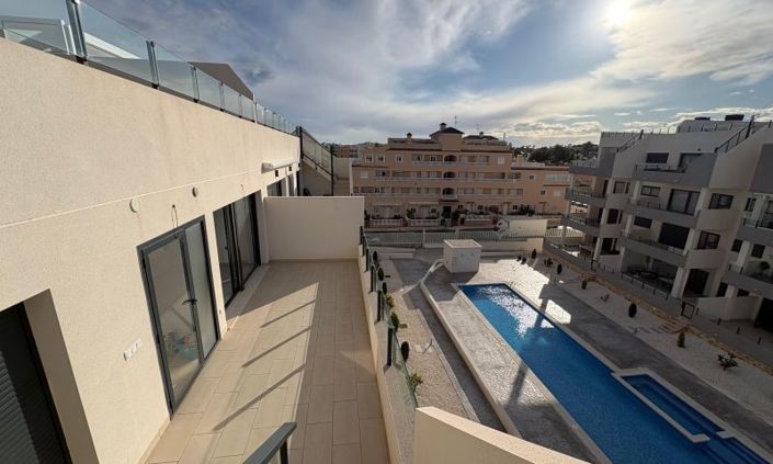 Image No.4-3 Bed Property for sale