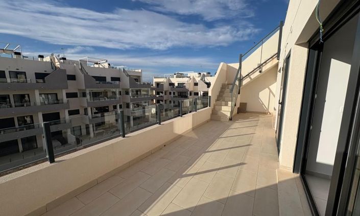 Image No.5-3 Bed Property for sale