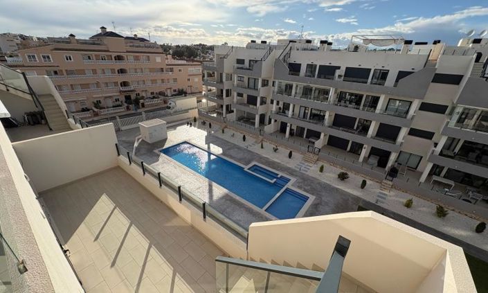 Image No.6-3 Bed Property for sale