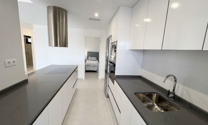 Image No.12-2 Bed Property for sale