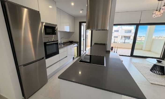 Image No.13-2 Bed Property for sale