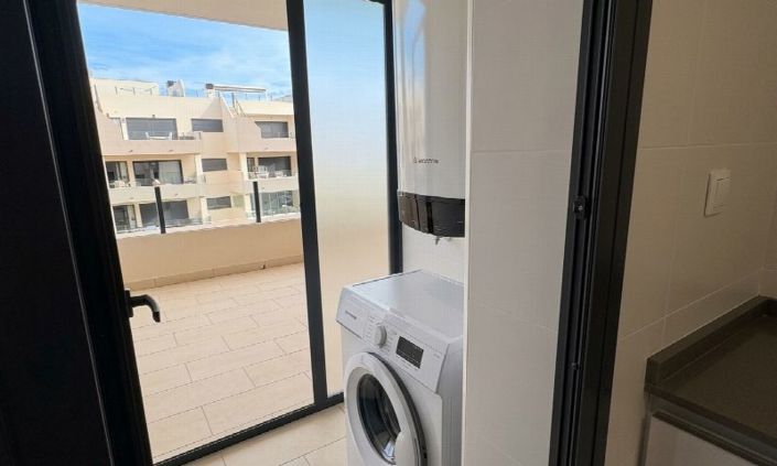 Image No.14-2 Bed Property for sale