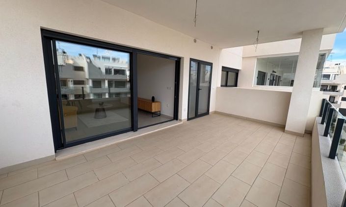 Image No.4-2 Bed Property for sale