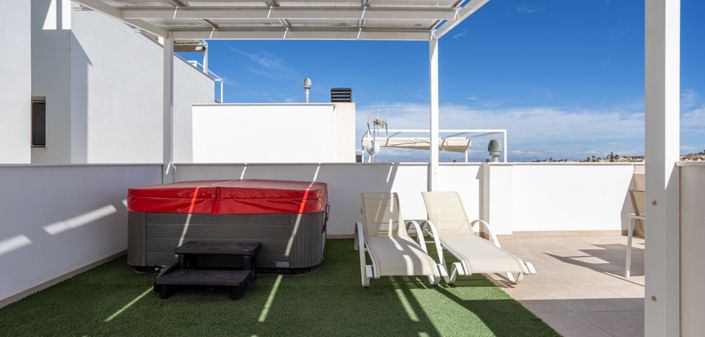 Image No.23-3 Bed Townhouse for sale