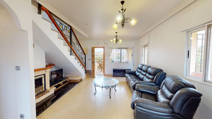 Image No.8-4 Bed House for sale