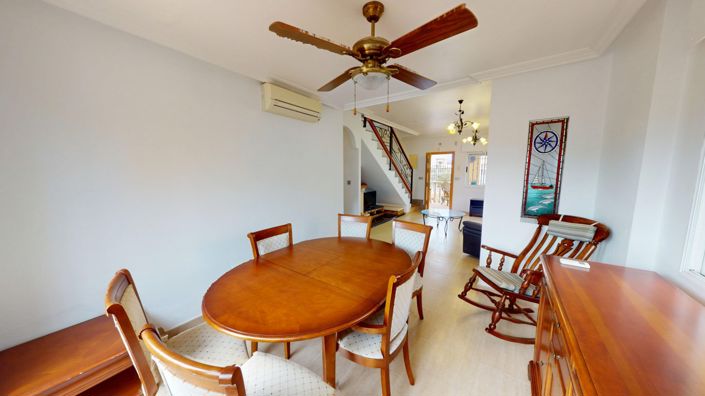 Image No.9-4 Bed House for sale