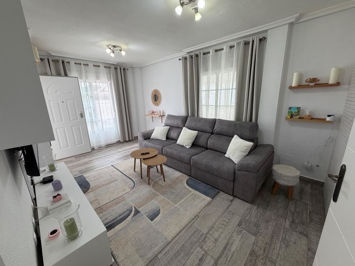 Image No.10-3 Bed Townhouse for sale