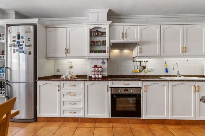 Image No.17-4 Bed Apartment for sale