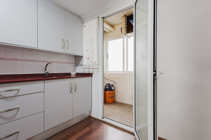 Image No.13-3 Bed Apartment for sale