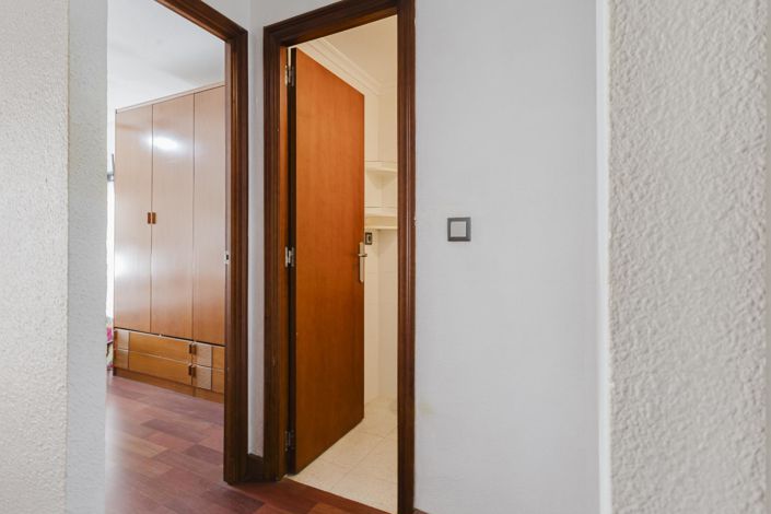 Image No.26-3 Bed Apartment for sale