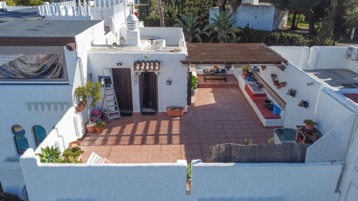 Image No.2-2 Bed Townhouse for sale