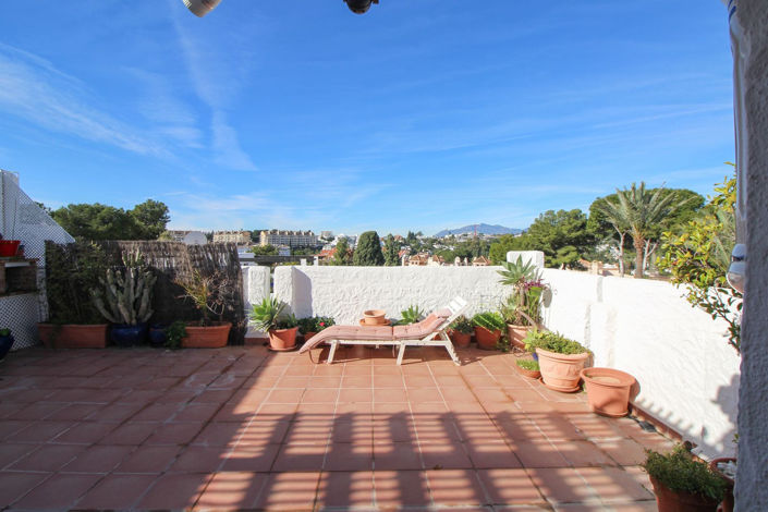 Image No.21-2 Bed Townhouse for sale