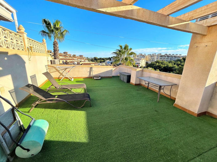 Image No.26-4 Bed House for sale