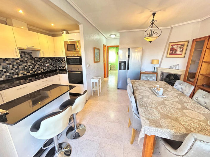 Image No.9-4 Bed House for sale