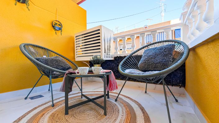 Image No.20-2 Bed Apartment for sale