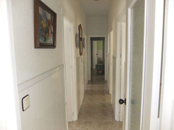 Image No.16-5 Bed Townhouse for sale