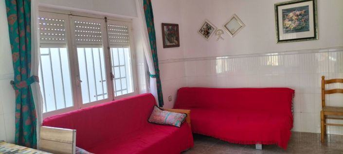 Image No.23-5 Bed Townhouse for sale