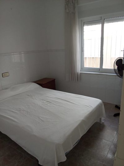 Image No.28-5 Bed Townhouse for sale