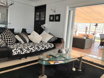 8-e64a9055bba3e77ac8aca3b893cdf826