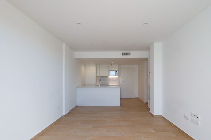 Image No.17-2 Bed Apartment for sale