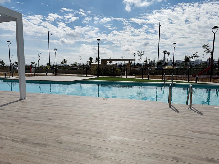 Image No.18-2 Bed Apartment for sale