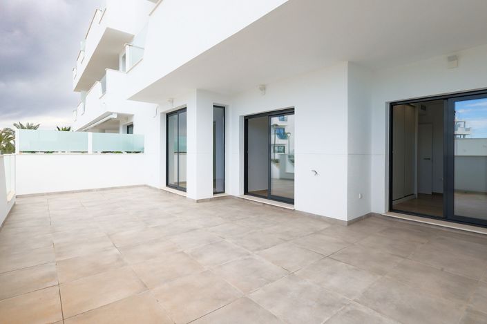 Image No.6-2 Bed Apartment for sale