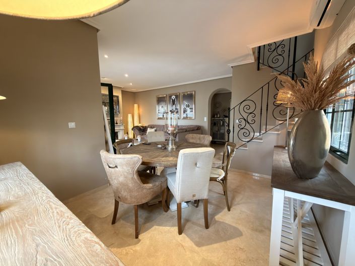 Image No.2-3 Bed Villa for sale