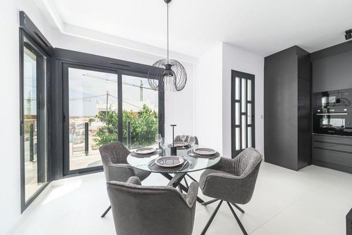 Image No.2-3 Bed Apartment for sale