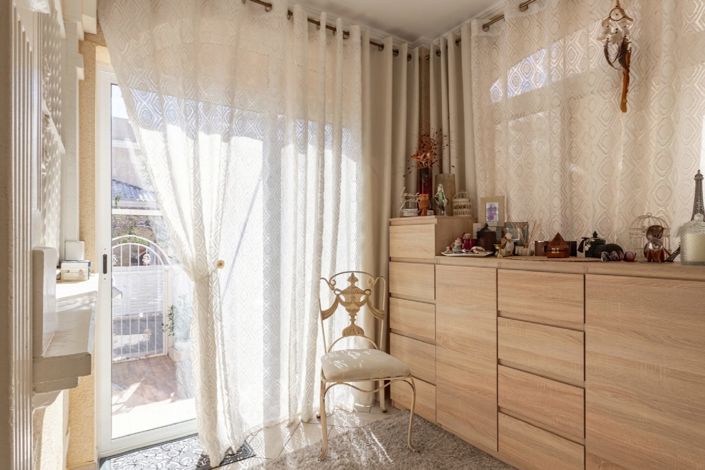 Image No.15-4 Bed Property for sale