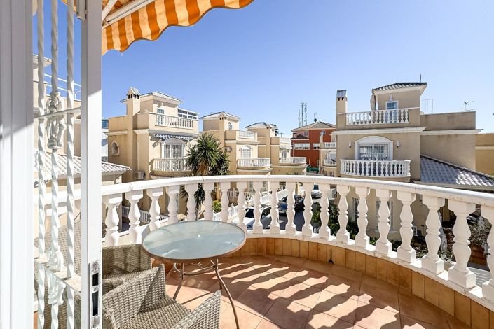 Image No.24-4 Bed Villa for sale