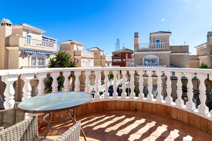Image No.27-4 Bed Villa for sale