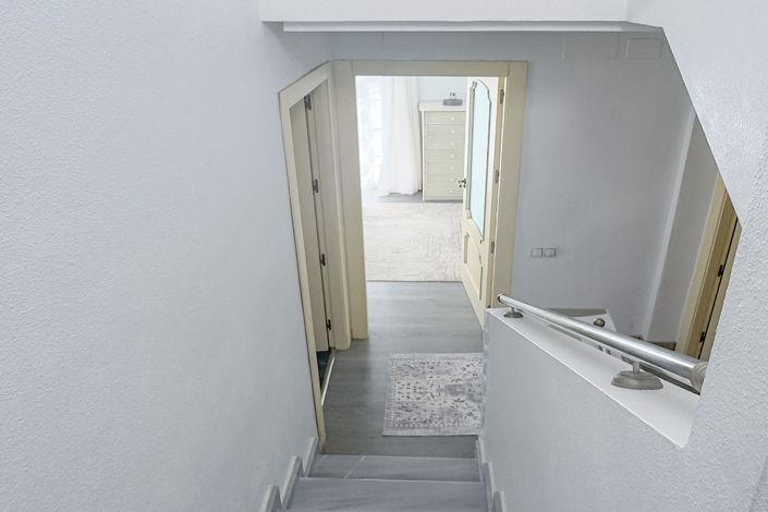 Image No.4-4 Bed Villa for sale
