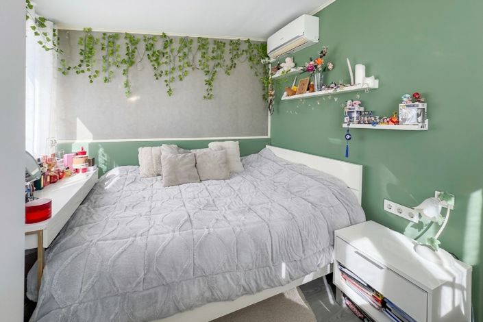 Image No.43-4 Bed Property for sale