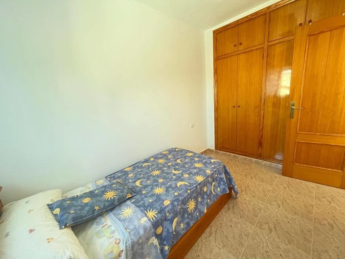 Image No.8-5 Bed Townhouse for sale