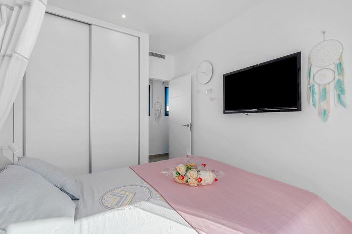 Image No.14-3 Bed Villa for sale