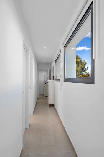 Image No.17-3 Bed Villa for sale