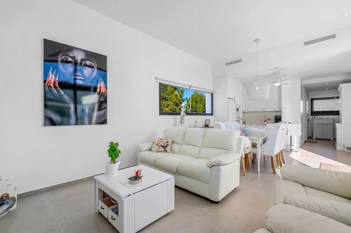 Image No.5-3 Bed Villa for sale