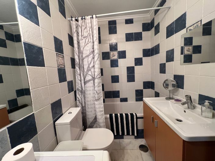 Image No.21-2 Bed Bungalow for sale