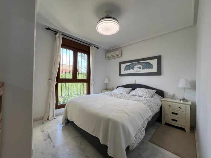 Image No.6-2 Bed Bungalow for sale